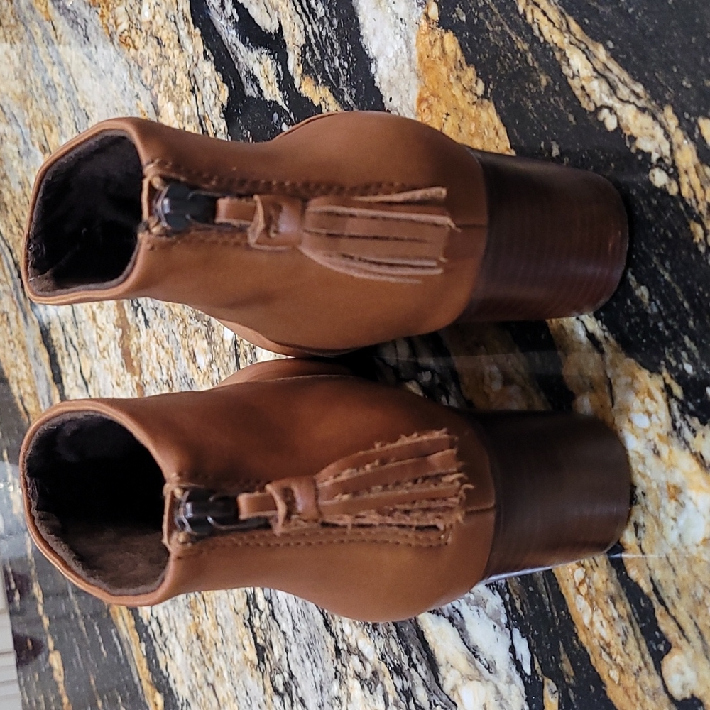 TOMS Carpe Diem Leather Booties Size 8
